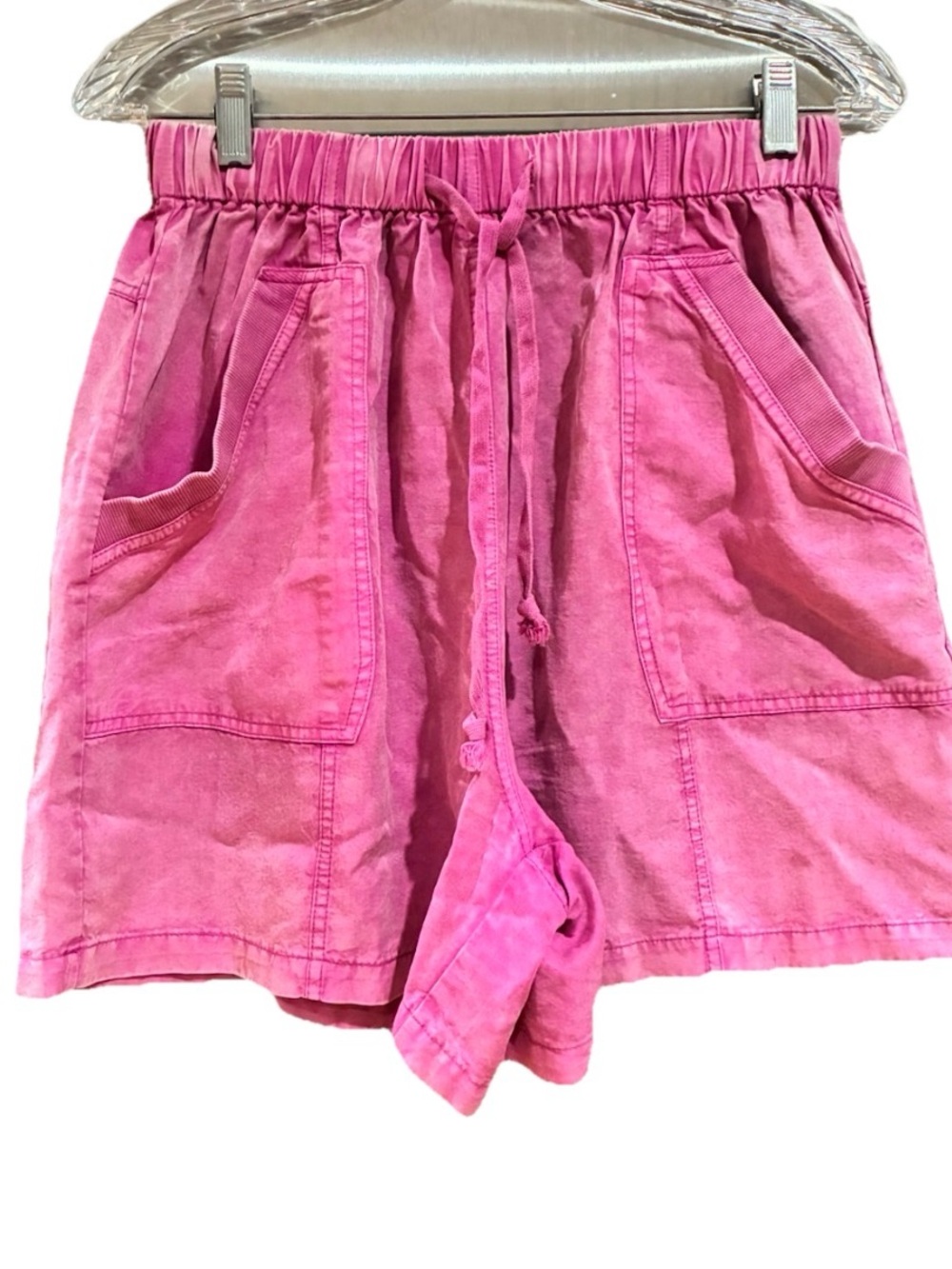 Easel Women’s Vibrant Pink Mineral Wash Pull On Shorts, Size S - Picture 2 of 10